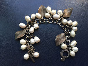 【送料無料】ブレスレット　アクセサリ—　パールスターリングシルバーブレスレットsilpada b1631 freshwater pearl amp; leaves oxidized sterling silver bracelet 8