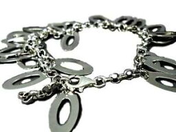 【送料無料】ブレスレット　アクセサリ—　ブレスレットシルバードロップブレスレットシルバーコーラルwomen bracelet silver 925 drops oval ftc charm bracelet silver ws coral