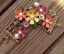 【送料無料】ブレスレット　アクセサリ—　ベッツィージョンソントグルブレスレットbetsey johnson garden flowers frog toggle bracelet