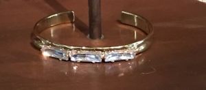 【送料無料】ブレスレット　アクセサリ—　sorrelli￣crystal￣tripleバゲットカフスbracelet￣sorrelli ~crystal clear collection ~triple baguette crystal cuff bracelet~