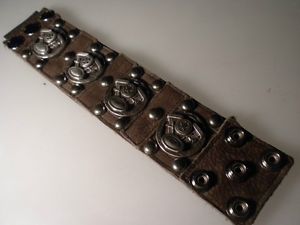 【送料無料】ブレスレット　アクセサリ—　トッドブレスレットハーレーカフスvtodd bloom custom bracelet leather harley cuff biker tattoo watch v twin