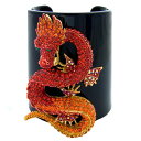 butler and wilson crystal dragon on wide plastic cuff bracelet big brother バトラーワイドプラスチックカフブレスレットビッグブラザーウィルソンクリスタルドラゴン※注意※NYからの配送になりますので2週間前後お時間をいただきます。人気の商品は在庫が無い場合がございます。ご了承くださいませ。サイズの種類の商品は購入時の備考欄にご希望のサイズをご記載ください。　携帯メールでの登録ですと楽天からのメールが届かない場合がございます。