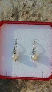 【送料無料】ブレスレット　アクセサリ—　イアリングホワイトゴールド750155g 18 klovely earrings studs white gold 18 k750 pearl1,55g