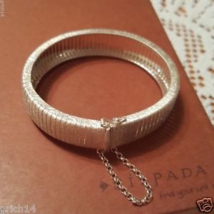 【送料無料】ブレスレット　アクセサリ—　コロッセオスターリングシルバーブレスレットボックスクラスプsilpada colosseum sterling silver bracelet box clasp b3011 italianmade