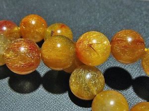 【送料無料】ブレスレット アクセサリ— ゴールデンルチルラウンドブレスレット15mm rare 5a natural titin golden ru...