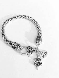 ̵ۥ֥쥹åȡ—֥쥹åȥ饹rn nurse graduation class of 2018 graduate gi...