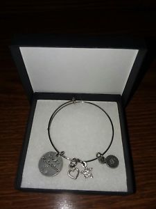 【送料無料】ブレスレット アクセサリ— ボックスブレスレットgift box chubbychico charms you are my sunsh...