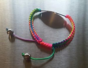 【送料無料】ブレスレット　アクセサリ—　サービスマルチカラーサテンマクラメステンレススチールブレスレットfree engraving personalized multi color satin macrame stainless steel bracelet