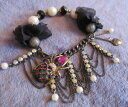 【送料無料】ブレスレット アクセサリ- ジョンソンクリープショークモブレスレットハロウィーンドルストレッチbetsey johnson creep show spider web crystal stretch bracelet goth halloween 55
