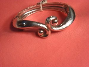 【送料無料】ブレスレット　アクセサリ—　brighton genoa scrollシルバーbracelet nwtbrighton genoa scroll silver bracelet nwt