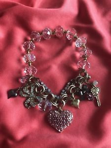 【送料無料】ブレスレット　アクセサリ—　ベッツィージョンソンピンクabブレスレットsparklybetsey johnson perfectly pave pink crystal ab heart bow charm bracelet sparkly