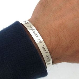 【送料無料】ブレスレット アクセサリ— パーソナライズカフブレスレットブレスレットカスタムmens personalized cuff bracel...