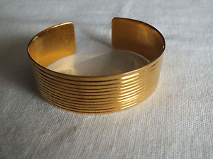 【送料無料】ブレスレット　アクセサリ—　カフブレスレットゴールドトーンリブテクスチャワウbeautiful cuff bracelet gold tone ribbed texture 2 12 x 78 wow