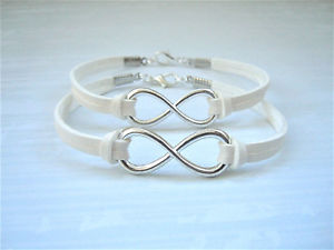 bracciali infinito, sorella, madre, figlia, migliore amico, amicizia regaliカフ※注意※NYからの配送になりますので2週間前後お時間をいただきます。人気の商品は在庫が無い場合がございます。ご了承くださいませ。サイズの種類の商品は購入時の備考欄にご希望のサイズをご記載ください。　携帯メールでの登録ですと楽天からのメールが届かない場合がございます。