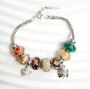 【送料無料】イタリアン ブレスレット ムラーノペンダントマスクカフガラスベネチアンプラグイタリアビーズ7 bracciale perline di vetro di murano 2 ciondoli maschera con tappi veneziana italia