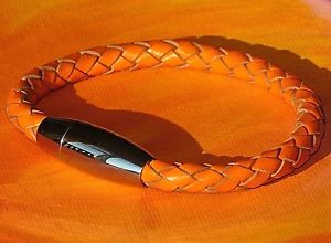 yzYuXbg@YfB[XIWCxCA[gXeXX`[NXvuXbgmens ladies orange leather bracelet with stainless steel clasp by lyme bay art