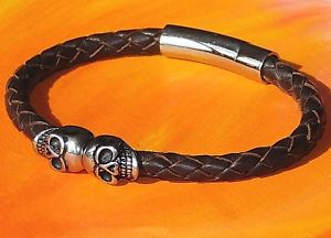 【送料無料】メンズブレスレット　ブラウンライムステンレスtwin skull brown braided leather and stainless steel bracelet by lyme bay art