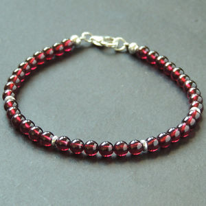 【送料無料】メンズブレスレット　45mmブレスレットガーネット925スターリング641mmens bracelet healing gemstone 45mm high grade garnet 925 sterling silver 641m