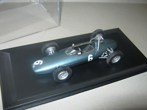 模型車　スポーツカー　ショーケースモナコグランプリ143 brm p57 g hill monaco gp winner 1963 handbuilt car in showcase top