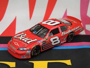 【送料無料】模型車　スポーツカー　デイルアーンハートジュニアバドワイザーエリートdale earnhardt jr 8 budweiser 2006 124 elite