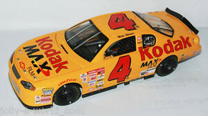 【送料無料】模型車　スポーツカー　＃シボレーコダックマックスマイクイムauthentics 24 chevy nascar 2002 * kodak max * mike skinner 124 lim ed