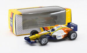 【送料無料】模型車　スポーツカー　ユニバーサルルノールノーインチuniversal hobbies renault toys renault f1 164 3 inches