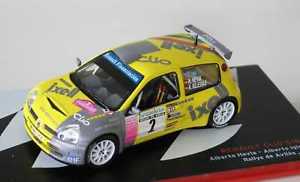 模型車　スポーツカー　ルノークリオラリーデアビレス143 renault clio s1600 hevia rallye de aviles 2004