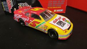 kelloggs terry labonte 124 1996 nascar diecast collectible car 2821830ケロッグテリーダイカスト※注意※NYからの配送になりますので2週間前後お時間をいただきます。人気の商品は在庫が無い場合がございます。ご了承くださいませ。サイズの種類の商品は購入時の備考欄にご希望のサイズをご記載ください。　携帯メールでの登録ですと楽天からのメールが届かない場合がございます。