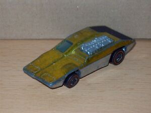 【送料無料】模型車 スポーツカー サイドキックイエローゴールドレッドラインホットホイールモデルカー