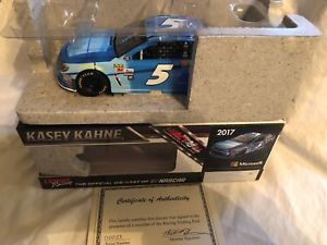【送料無料】模型車　スポーツカー　ケーシーサイン2017 kasey kahne windows 124 autographed wcoa fr..
