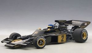 【送料無料】模型車　スポーツカー　ロータスロニーピーターソンフォーミュラlotus 72 e 2 ronnie peterson with driver figurine formula 1 1973