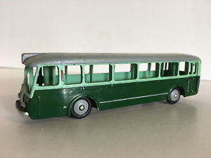 【送料無料】模型車　スポーツカー　バスparisien somua panhard 4dinky toys autobus parisien somua panhard 4