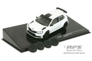 【送料無料】模型車　スポーツカー　4バージョン2016skoda fabia r5 143 ixoskoda fabia r5 rally plain body version 2016 including 4 extra wheels 143 ixo