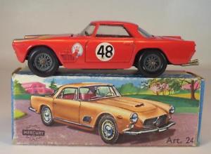 模型車　スポーツカー　マセラティマセラティグアテマララリー＃mercury 143 no 24 maserati 3500 gt rallye red start number 48 ovp 061