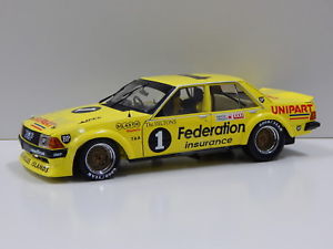 【送料無料】模型車　スポーツカー　118フォードxdハヤブサ 1980バサーストamat1 biante mb025118 ford xd falcon federation 1980 bathurst amat 1 biante mb025