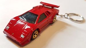 【送料無料】模型車　スポーツカー　hotwheels lamborghini countachキーホルダーダイカストhotwheels ..