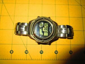 【送料無料】腕時計　トロンメンズステンレスクロノグラフウォッチアラームarmitron mens stainless silver day date chrono watch alarm(2)