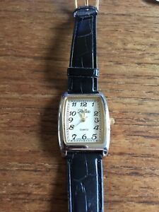 【送料無料】腕時計 メンズトノーブラックストラップ