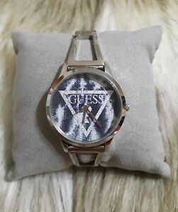 【送料無料】腕時計 ステンレススチールブレスレットシルバーguess womens stainless steel bracelet silver watch 34mm 【送料無料】腕時計 ステンレススチールブレスレットシルバーguess womens stainless steel bracelet silver watch 34mm