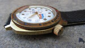 【送料無料】腕時計　メッカニマニュアルヴォストークorologio meccanico manuale russo vostok komandirskiye perfettamente funzionan