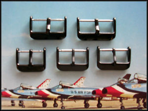 【送料無料】腕時計　バックルラウンドスポーツスイス