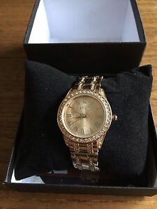 腕時計　レディース ladies bling spirit stone encrusted watch w2082