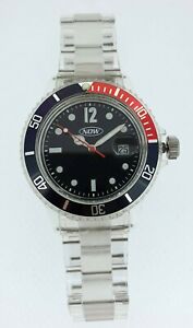 【送料無料】腕時計　メンズポリカーボネートウォッチレッドベゼルブランドボックス