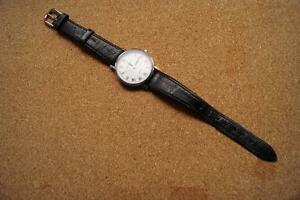 【送料無料】腕時計　ブラックレザーストラップロットウォッチ