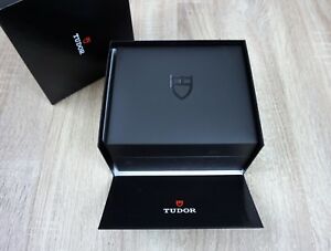 【送料無料】腕時計 チューダーウォッチボックスアウターボックスブラック 【送料無料】腕時計 チューダーウォッチボックスアウターボックスブラック