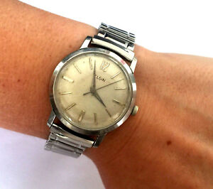 腕時計　ビンテージシルバーカラーデュラvintage elgin 678 durapower selfwinding gents wrist watch silver color runs