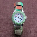 【送料無料】腕時計 ファッションナイロンキャンバスクォーツカムフラージュクールchildren boys girls fashion nylon canvas quartz watches cool camouflage casua