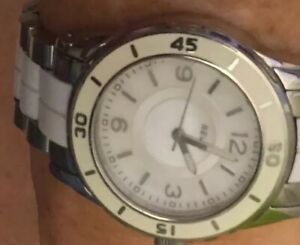 【送料無料】腕時計 ステンレスバッテリーrelic womens white, wrist watch 165meters stainless battery ln