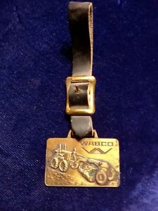 【送料無料】腕時計　ホブレザーストラップウォッチ3 wabco road grader construction equipment watch fob w leather strap