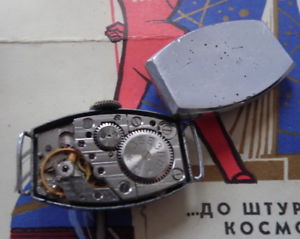 【送料無料】腕時計　リップトノーzvezda lip montre mcanique ancienne t18 modle tonneau urss penza 1959